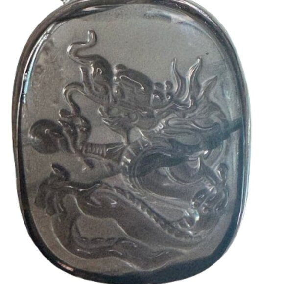 Dragon Gray Quartz Pendant Necklace | 2.5" Pendant +18" Necklace | NWT - Picture 3 of 9